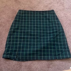 Brandy Melville Green and Black Plaid Skirt